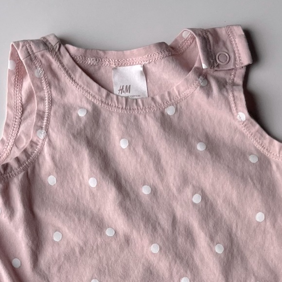 H&M baby girl overalls romper size 2-4 moths EUC - Picture 2 of 4